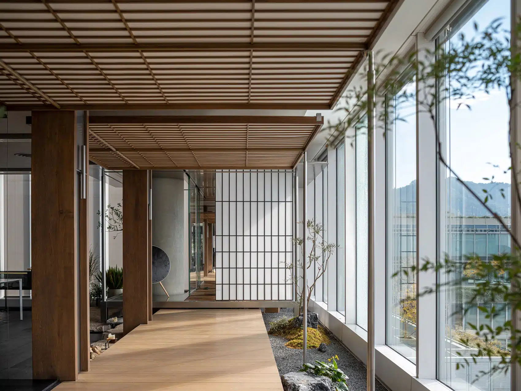 辦公室設計規劃中的綠意導入,利用親生命設計緩解員工壓力