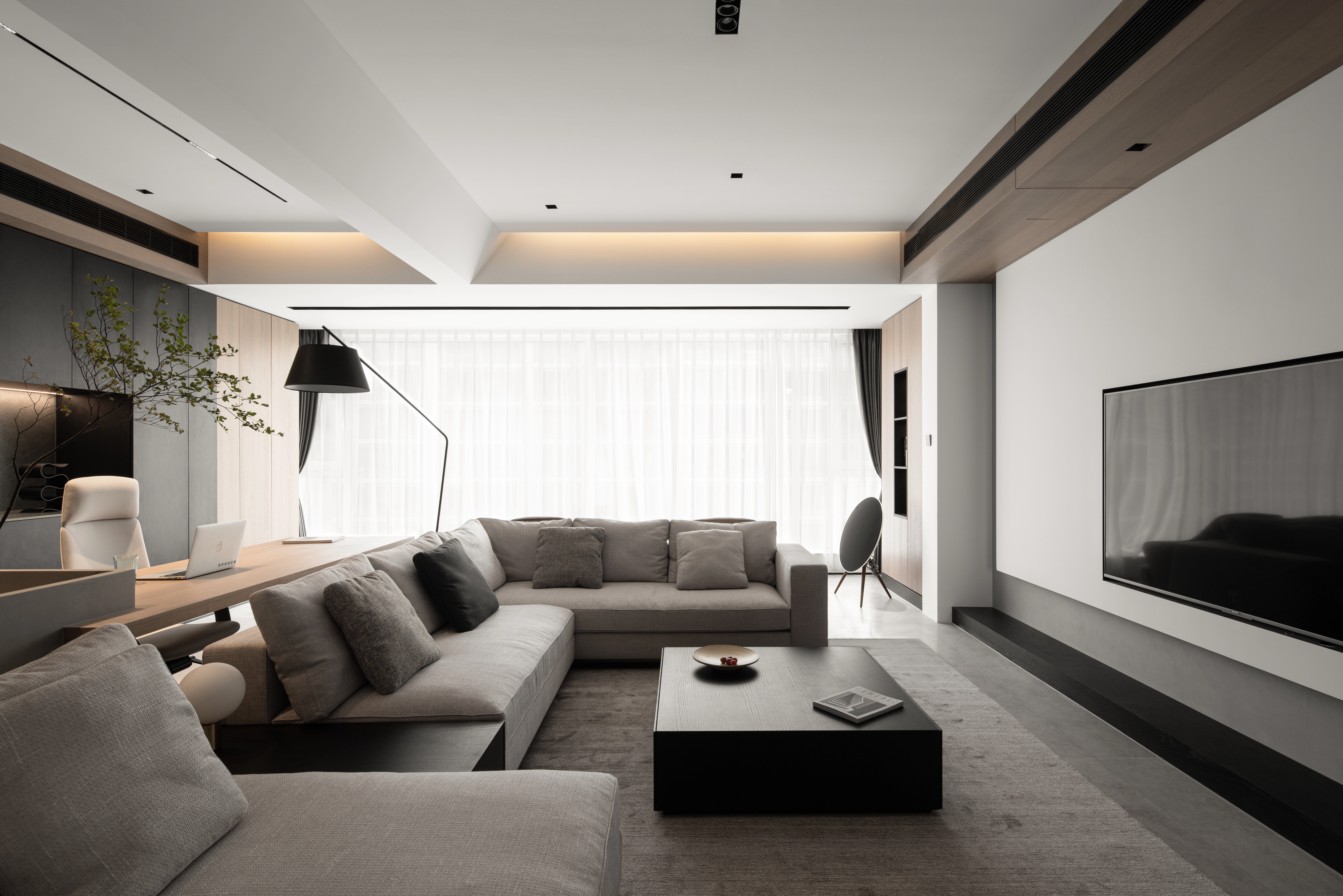 日式無印客廳,展現寧靜的空間美學。