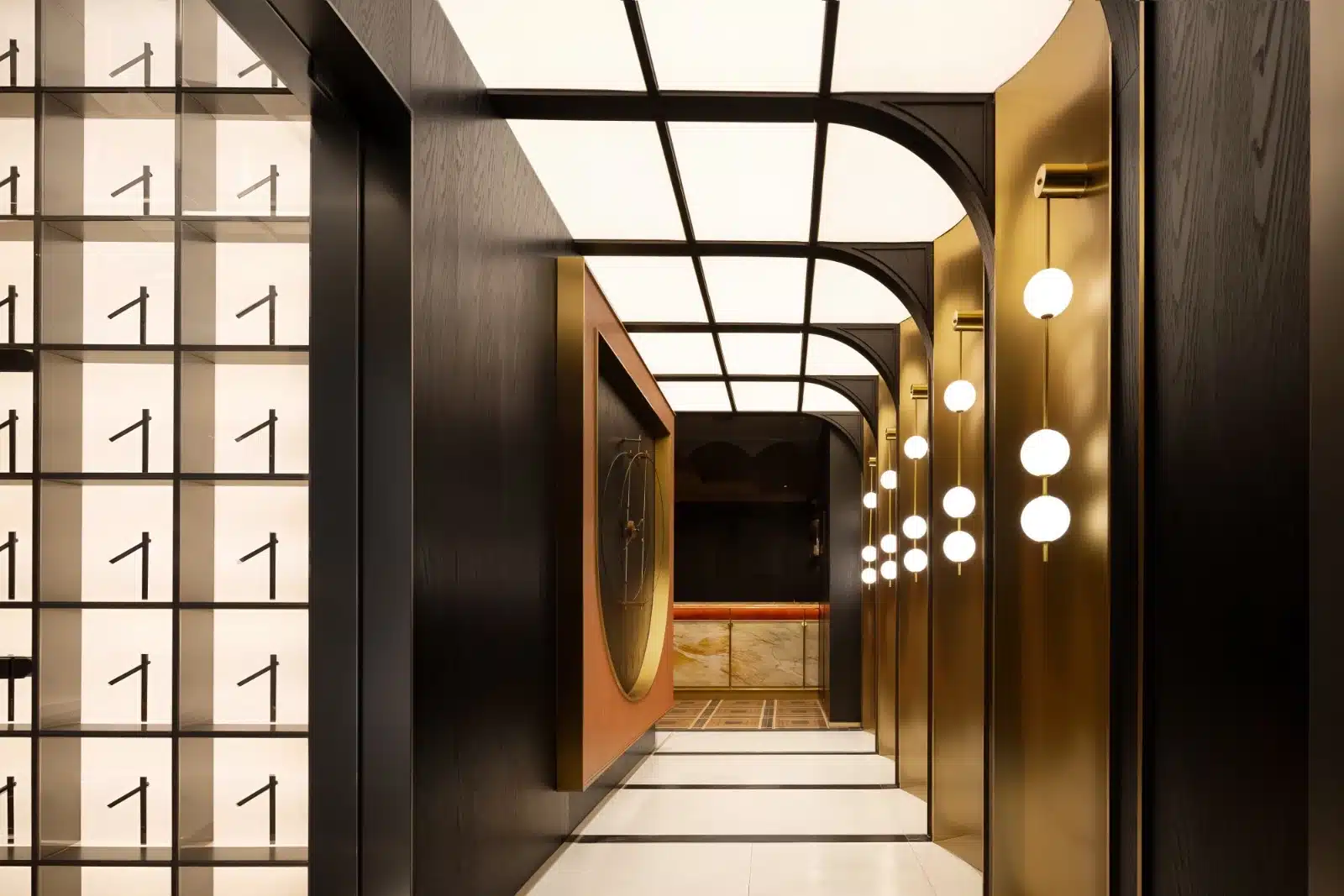 高端飯店行政酒廊室內設計，提供商務旅客私密且具備質感的高端社交與休憩場域